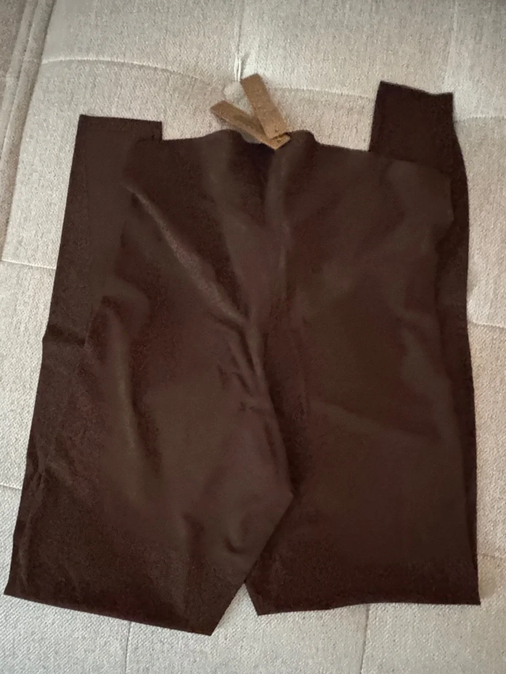 SKIMS Seamless Foundation Leggings Set in Nude, Black, and Brown - Picture 4 of 10